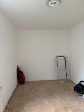 Dâmbu – Apartament 3 camere, etaj 2/4, balcon