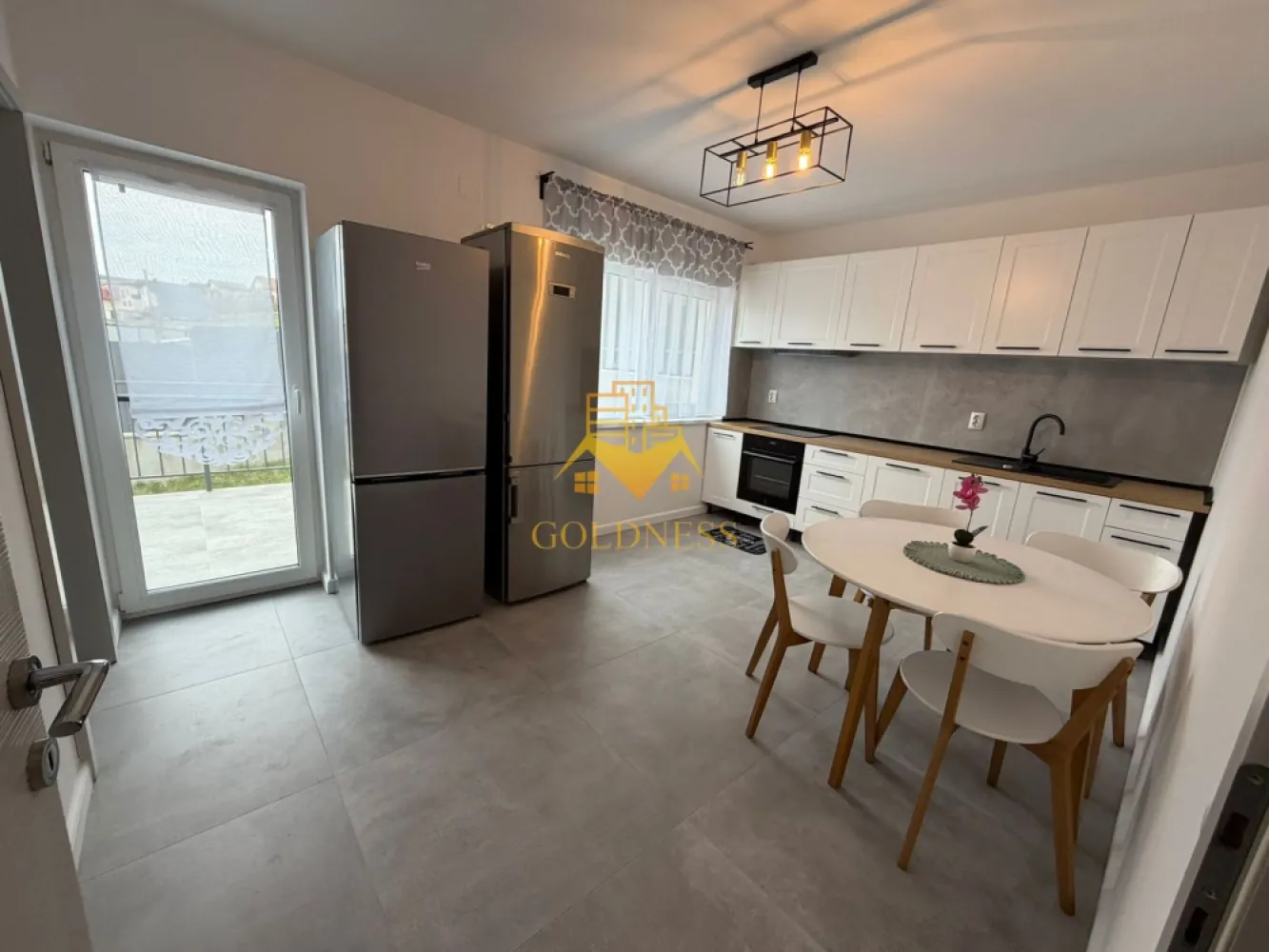 Casa 4 camere, Parcare, Cartier Iris, Zona Auchan, Oasului