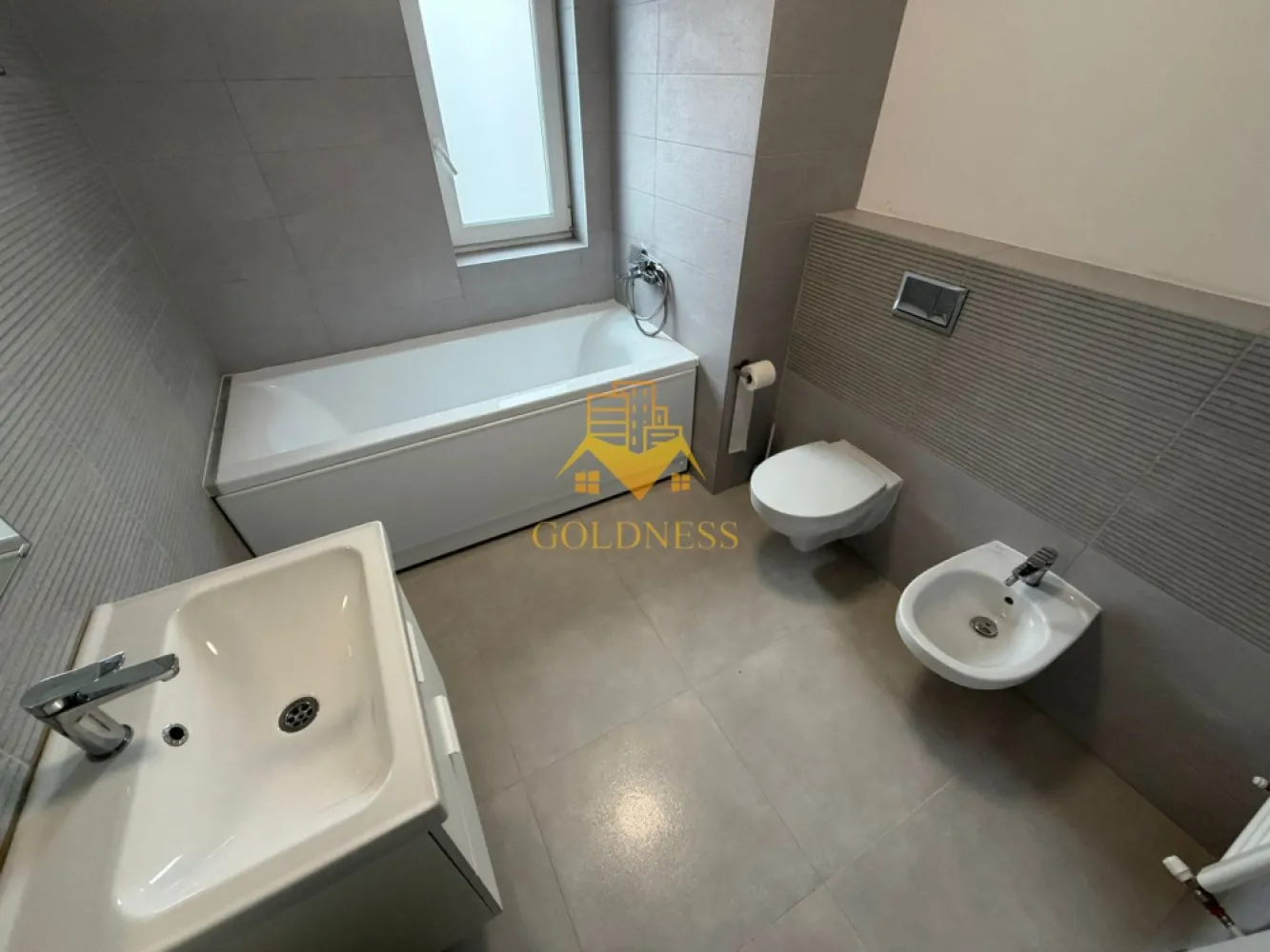 Casa 4 camere, Parcare, Cartier Iris, Zona Auchan, Oasului