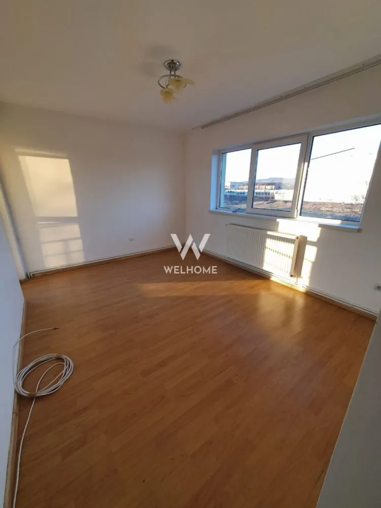 Apartament central, luminos, Trei Stejari lângă Mall.