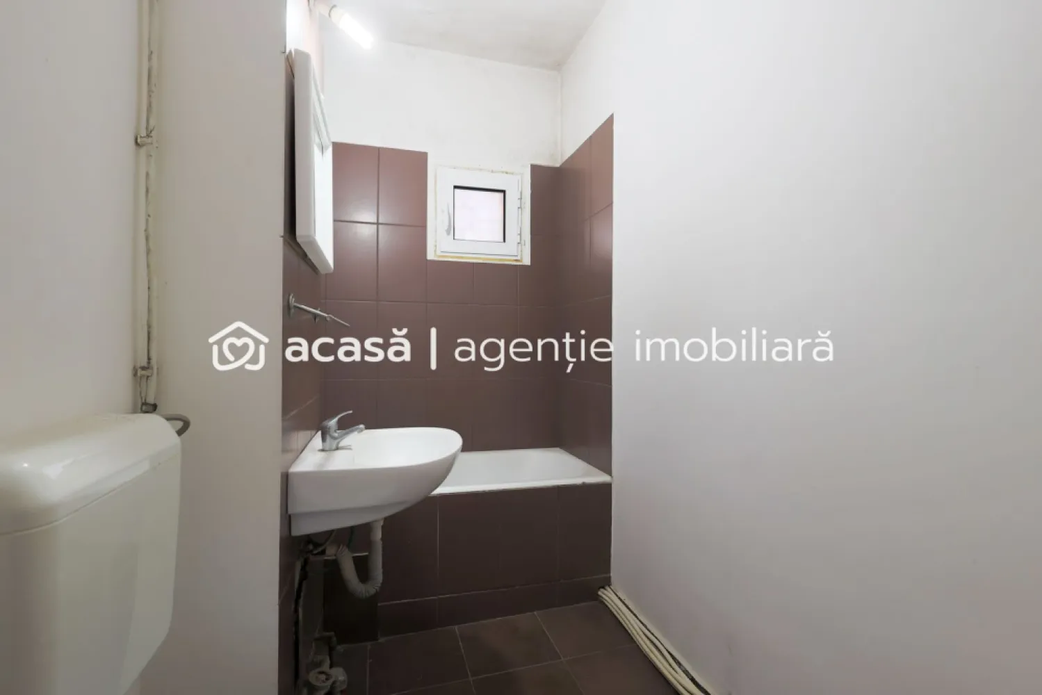 PRET NOU! Apartament decomandat 3 camere - str. Horia - COMISION 0%