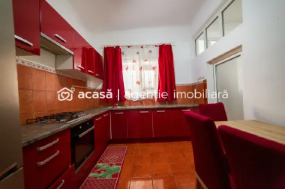 PRET NOU! Apartament spatios 4 camere - COMISION 0%