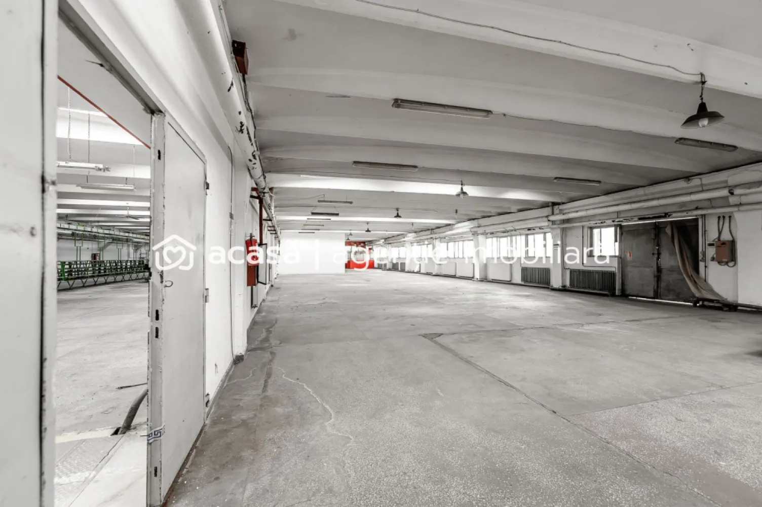 4.049 mp Hale industriale în Arad, aproape de A1 - Vă oferim spre achiziție 3 hale industriale ideale pentru producție și depozitare. Datorită localizării și prețului imobilului, achizitionarea imobilelor reprezintă o oportunitate de investiție. Suprafață hale: 4.049 mp (244 eur/mp construit) Suprafață teren: 10.464 mp Utilități: apă, gaz, curent, canalizare Locație: Arad, Strada Pădurii Pentru mai multe informații ne puteți contacta la: 0721356746 Florin Moș Consultant imobiliar Agenția imobiliară ACASĂ CP1787775 Arad, Bulevardul Decebal, Nr. 2, Parter }}