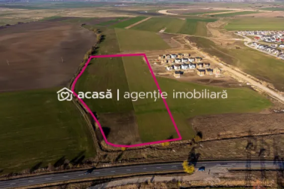 Teren de case lipit de Cartierul Westfield