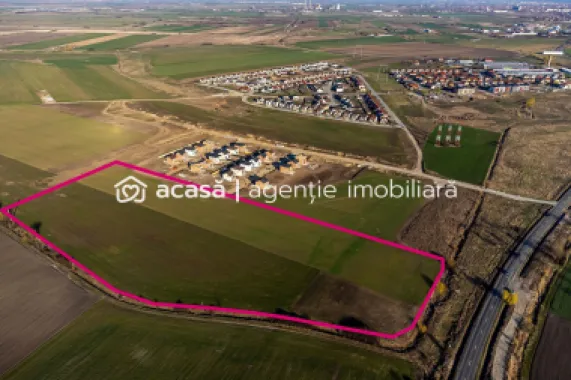 Teren de case lipit de Cartierul Westfield