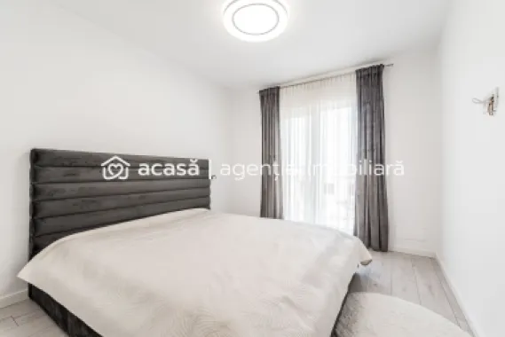 Doua case de vanzare la pret de una in Vladimirescu cartierul Florilor