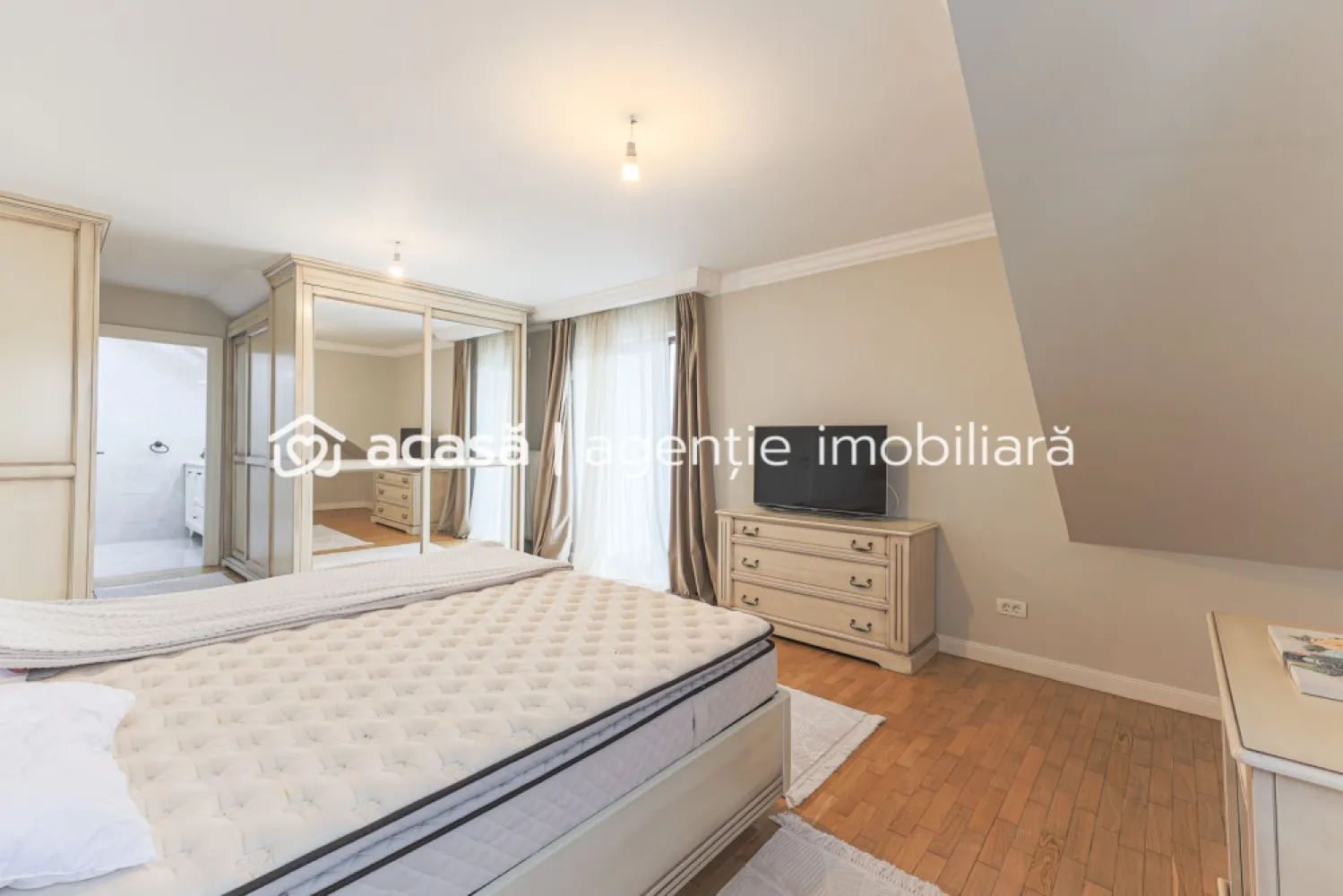 Casă premium în Subcetate, construcție nouă finisaje de lux Comision 0