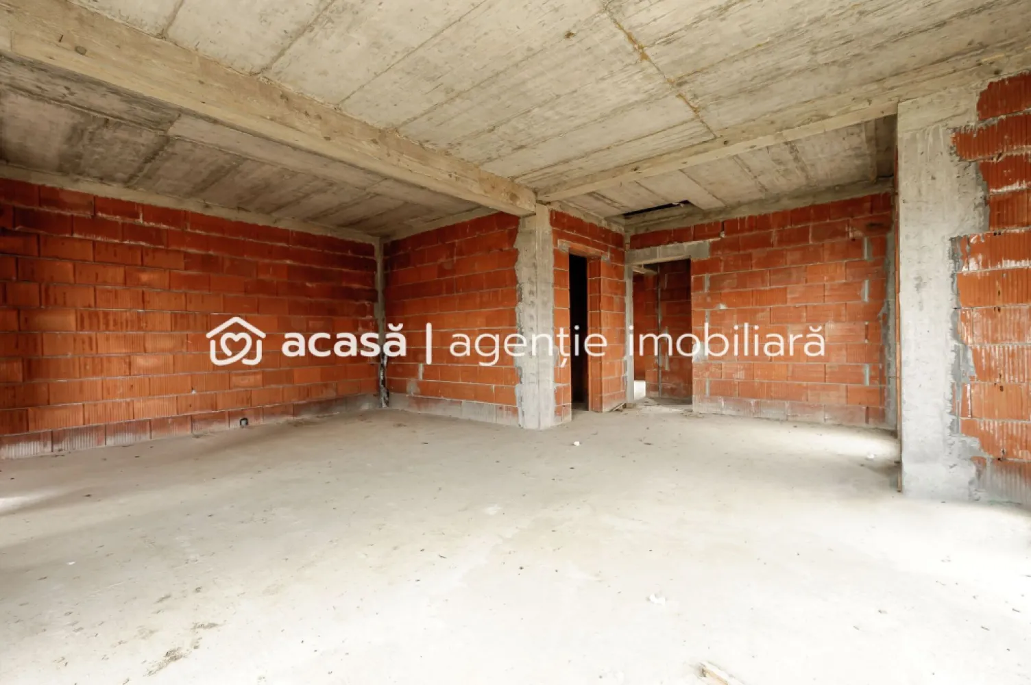 Casă nefinisata la sol in Fântânele, cartier nou Comsion 0