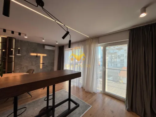 Penthouse mobilat lux, parcare, AC, bloc nou, Semicentral, zona Horea