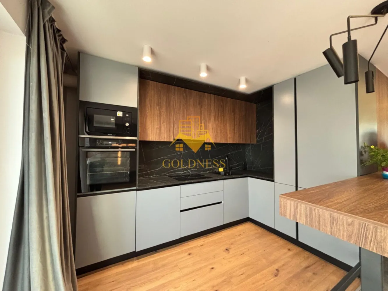 Penthouse mobilat lux, parcare, AC, bloc nou, Semicentral, zona Horea