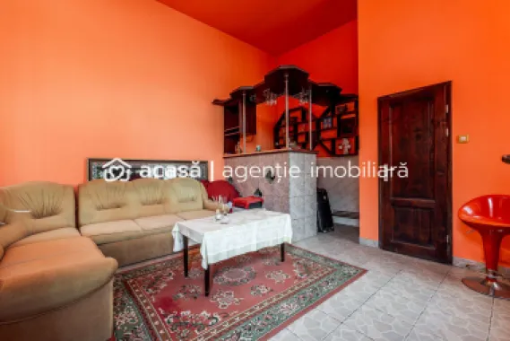Apartament cu 3 Camere la Casă pe Strada I.L. Caragiale, Arad