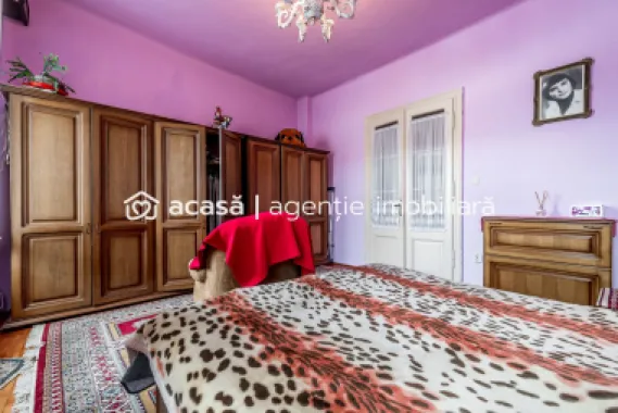 Apartament cu 3 Camere la Casă pe Strada I.L. Caragiale, Arad