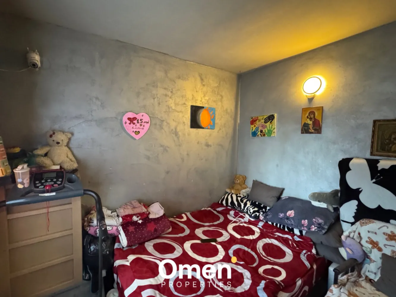 *Garsoniera 1 camera + spațiu suplimentar amenajat | strada victoriei langa restaurantul Pronto