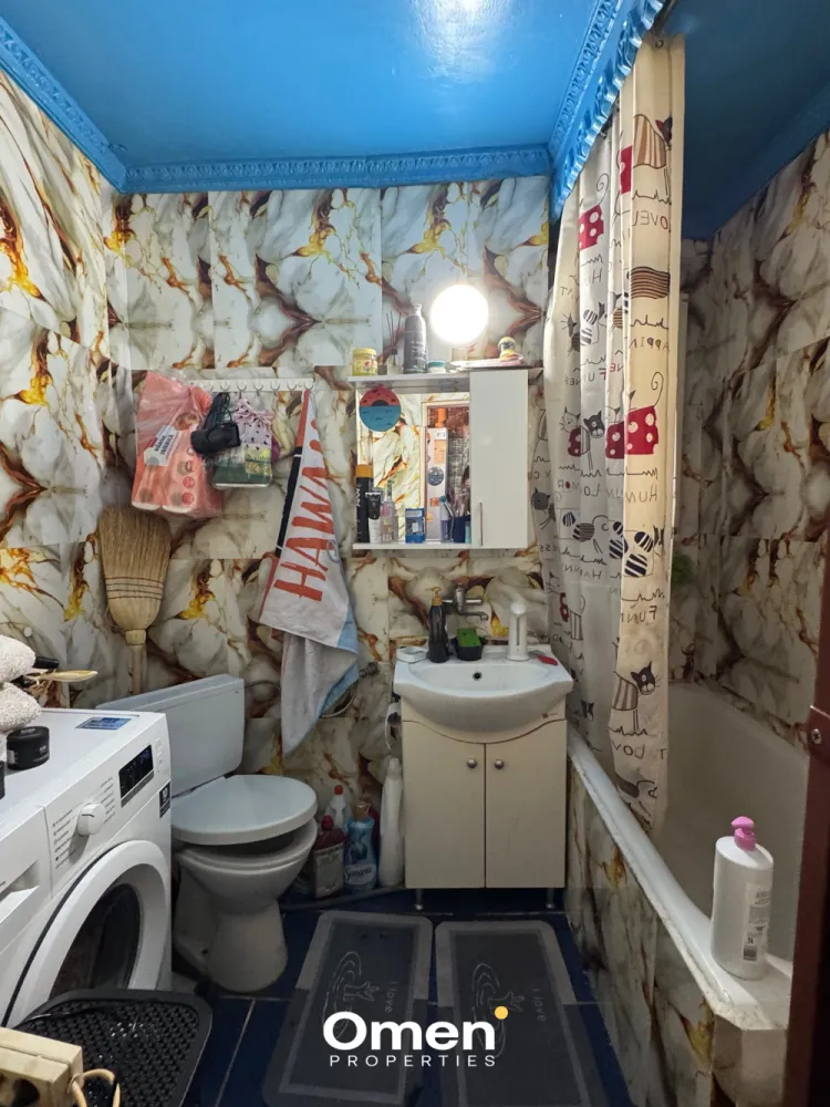 *Garsoniera 1 camera + spațiu suplimentar amenajat | strada victoriei langa restaurantul Pronto