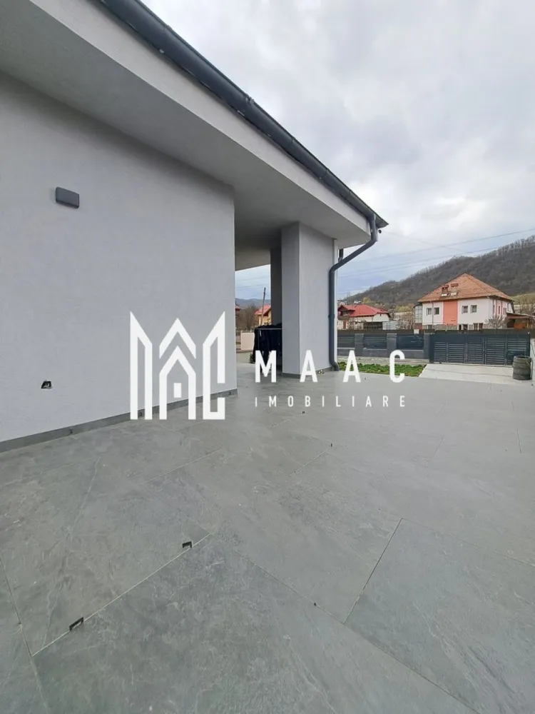 Casa deosebita P+E |mobilata si utilata| teren 1277mp| Vladești