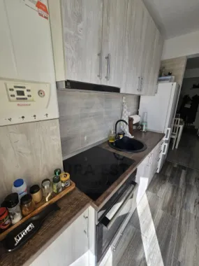 Studio dormitor separat etaj 2 cu parcare privata in Arhitectilor