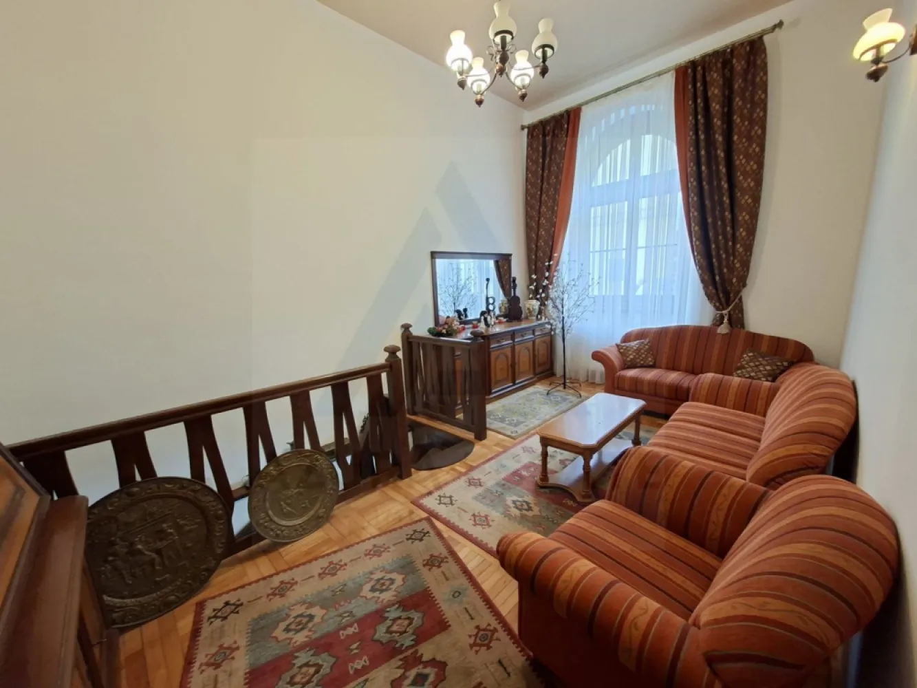 Apartament ultracentral 68 mp utili renovat premium Strada Arhivelor