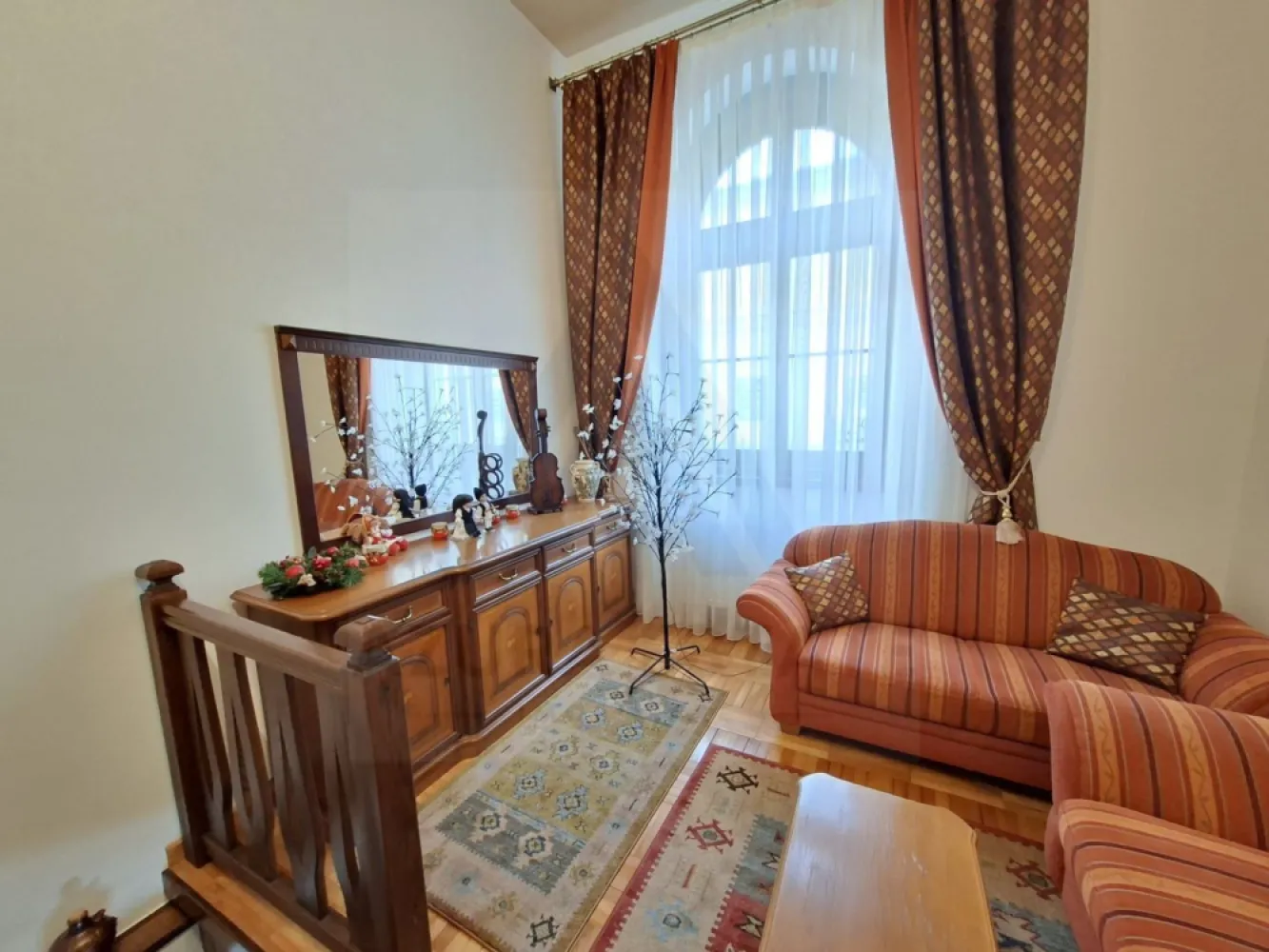 Apartament ultracentral 68 mp utili renovat premium Strada Arhivelor