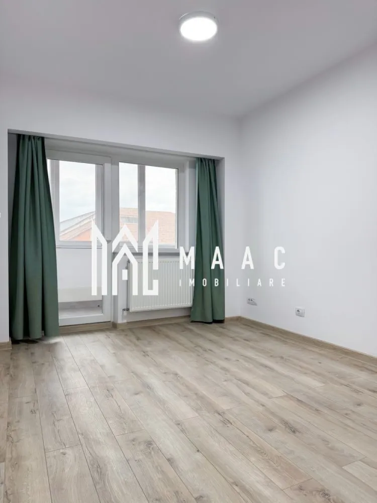 Apartament 4 camere | Nord | centrală | - MAAC IMOBILIARE vă propune spre vânzare un apartament spațios cu 4 camere, situat în Zona Nord – Râmnicu Vâlcea, una dintre cele mai apreciate și bine cotate zone ale orașului. Acest imobil impresionează prin suprafața generoasă, compartimentarea inteligentă și confortul oferit, fiind alegerea ideală pentru o familie care își dorește un cămin modern, bine organizat și poziționat excelent. Localizare premium: Apartamentul este amplasat într-o zonă cu acces facil către toate punctele de interes: supermarketuri, magazine, școli, licee, biserică și mijloace de transport, oferind un stil de viață comod și echilibrat. Detalii tehnice: Suprafață utilă: 90,24 mp Suprafață totală: 96,7 mp Compartimentare: decomandat – 4 camere Etaj: 4 din 5 2 balcoane (unul închis, unul deschis) 2 băi Bucătărie open-space (poate fi utilizată și ca living) Debara pentru depozitare eficientă Compartimentare inteligentă: Dormitor matrimonial, compus din dormitor, dressing generos și baie proprie cu cadă Cameră secundară ideală pentru copil sau oaspeți, cu balcon închis Living spațios (sau al treilea dormitor), cu acces către balcon deschis Baie secundară poziționată pe hol Avantaje și dotări: -Apartament renovat complet în urmă cu 2 ani -Centrală termică proprie pe gaz -2 aparate de aer condiționat -Scară curată și liniștită, cu vecini civilizați Compartimentare practică și luminozitate excelentă Se vinde parțial mobilat: -Mobilier bucătărie inclus -Dressing complet utilat -Băile rămân complet mobilate și echipate Un apartament ideal pentru cei care caută spațiu, confort și o locație excelentă! Pentru mai multe detalii sau programarea unei vizionări, echipa MAAC IMOBILIARE vă stă cu drag la dispoziție! }}