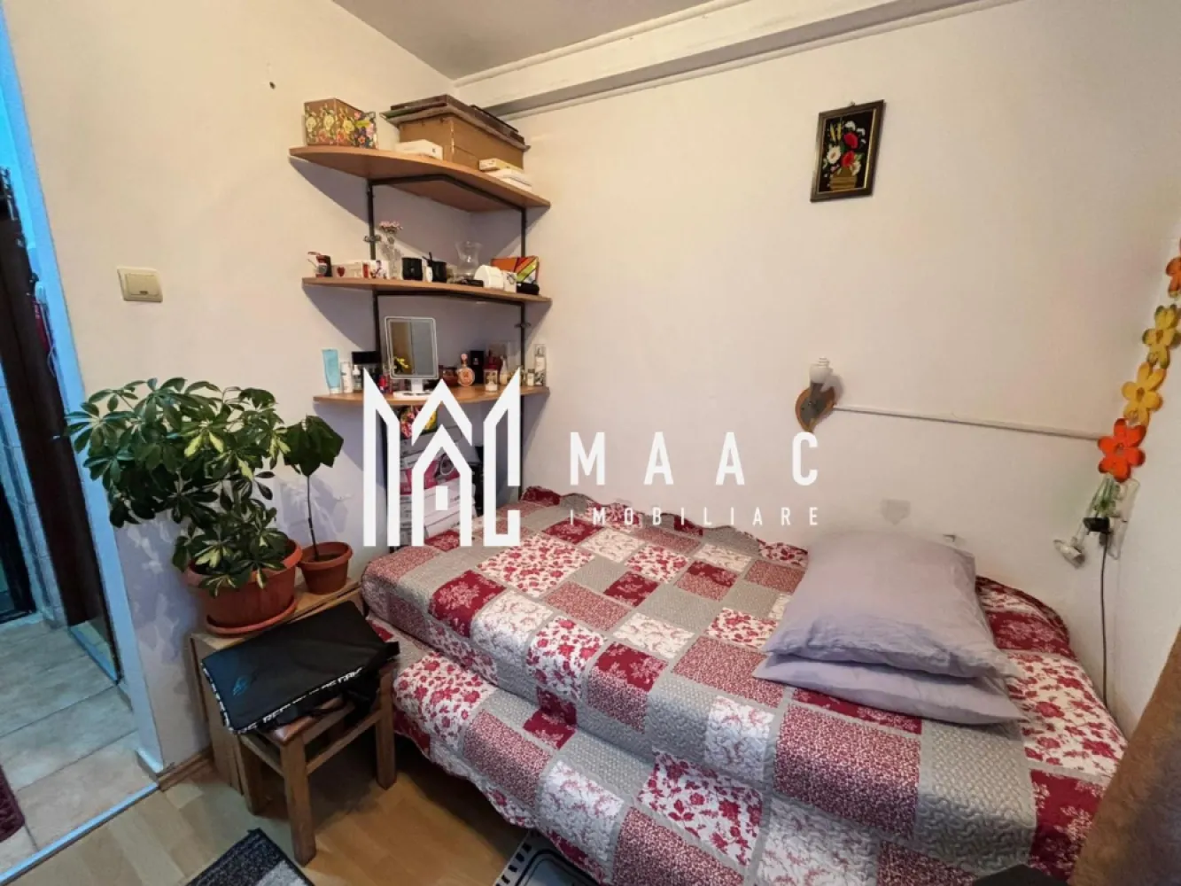 Apartament 1 camera | 12 MPU | Etaj 1 | Tiglari - MAAC Imobiliare vă propune spre vânzare o garsonieră situată în zona Țiglari, ideală pentru investiție sau locuință proprie. Detalii proprietate: Suprafață utilă: 12 mp Etaj: 1 Compartimentare: cameră, chicinetă și baie Pretabilă pentru investiție – se poate închiria ușor datorită poziționării avantajoase Pentru mai multe detalii și pentru programarea unei vizionări, vă rugăm să specificați ID-ul anunțului: CP2808737 }}