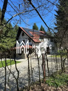 Casa de vacanta I 200 mp I Teren 1000 mp I Valea Avrigului