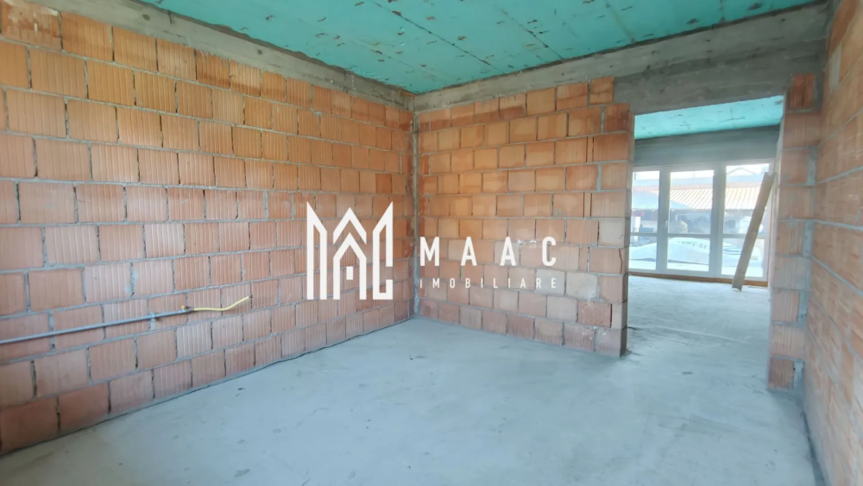 Casă individuală I 120mpu I 5 camere I Curte 300mp I Cristian