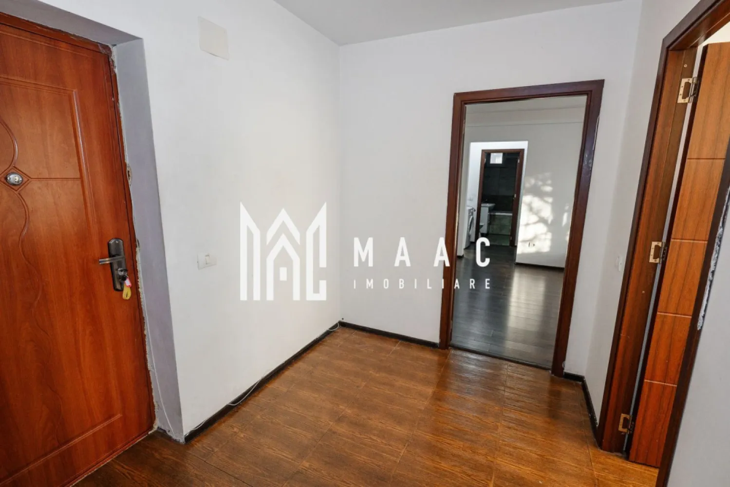 APARTAMENT 3 CAMERE | CENTRU | ETAJ 2