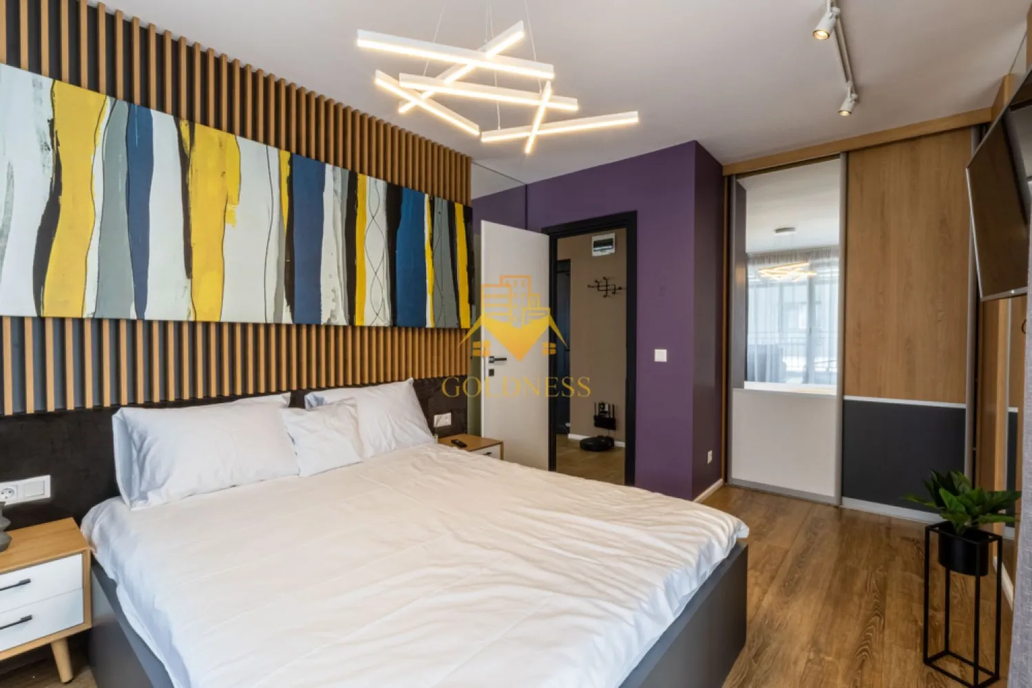 2 camere, garaj, bloc nou, Europa, zona Calea Turzii, OMV, Hexagon - GOLDNESS Imobiliare vă propune spre închiriere un apartament cu 2 camere complet mobilat și utilat, la etajul 5 într-un imobil de 5 etaje, în Cartierul Europa. Se poate inchiria parcare subterana contra cost cu 50 euro ! Se află în apropierea stațiilor de transport în comun, magazine, restaurante, spații verzi, farmacii, etc. Apartamentul este compartimentat astfel: - dormitor cu pat matrimonial, dressing, noptiere - living cu bucatarie open space complet utilată și mobilată, canapea extensibilă, loc de servit masa - baie cu cabina de dus, calorifer port prosop și dulap pentru depozitare. - terasa de 6 mp. Imobilul este dotat cu toate cele necesare- centrală proprie, frigider, aragaz, hotă, mașină de spălat haine, etc. Dacă sunteți interesați de acest apartament și doriți să îl vizionați, dar și pentru alte oferte nu ezitați să ne contactați telefonic sau prin e-mail. Vă stăm la dispoziție! Pentru intermediere se percepe un comision de 50% din prețul chiriei! }}