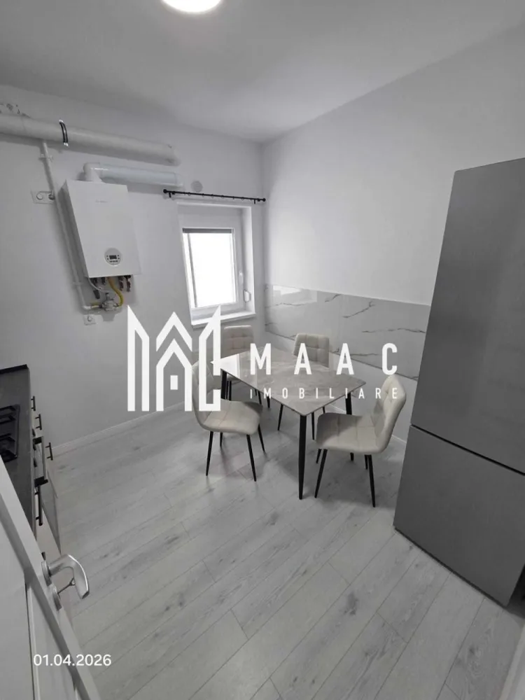 Apartament NOU | Decomandat | 2 camere - MAAC Imobiliare vă propune spre închiriere: Apartament NOU, prima închiriere, 2 camere Vă prezentăm un apartament nou, aflat la prima închiriere, situat într-o zonă liniștită și bine conectată din Deventer. Proprietatea este decomandată și oferă un confort sporit, fiind ideală pentru un cuplu sau o persoană care își dorește un spațiu modern și eficient. Apartamentul are o suprafață de 49 mp și este amplasat la etajul 1 al unui imobil nou, dotat cu lift. Compartimentarea este practică și bine gândită: living luminos, dormitor confortabil, bucătărie separată, baie cu geam (ventilație naturală) și balcon. Un avantaj major îl reprezintă sistemul de încălzire în pardoseală, care oferă un confort termic uniform și eficiență energetică ridicată. Locuința beneficiază de finisaje moderne, este luminoasă și pregătită pentru mutare imediată. Dotări și beneficii: prima închiriere decomandat încălzire în pardoseală etaj 1 în bloc cu lift balcon baie cu geam loc de parcare nominal inclus zonă liniștită În apropiere regăsim magazine, mijloace de transport și alte facilități esențiale pentru un stil de viață confortabil. Pentru mai multe detalii specificati ca ati vazut anuntul cu ID: CP3019794 }}