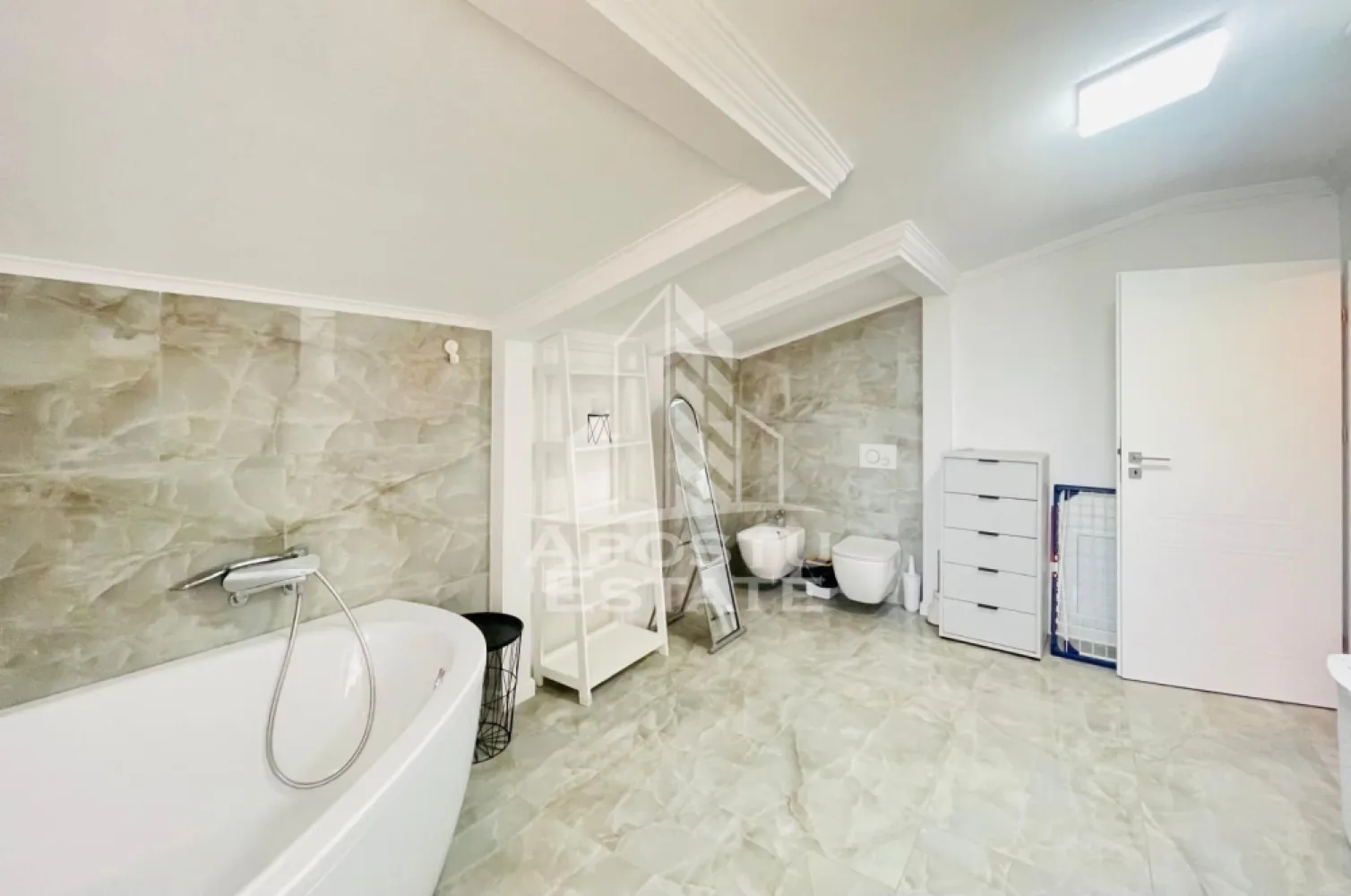 Penthouse Premium - Resort Exclusivist Subcetate