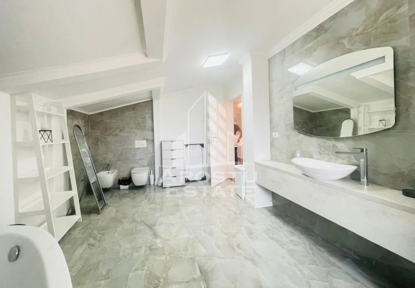 Penthouse Premium - Resort Exclusivist Subcetate