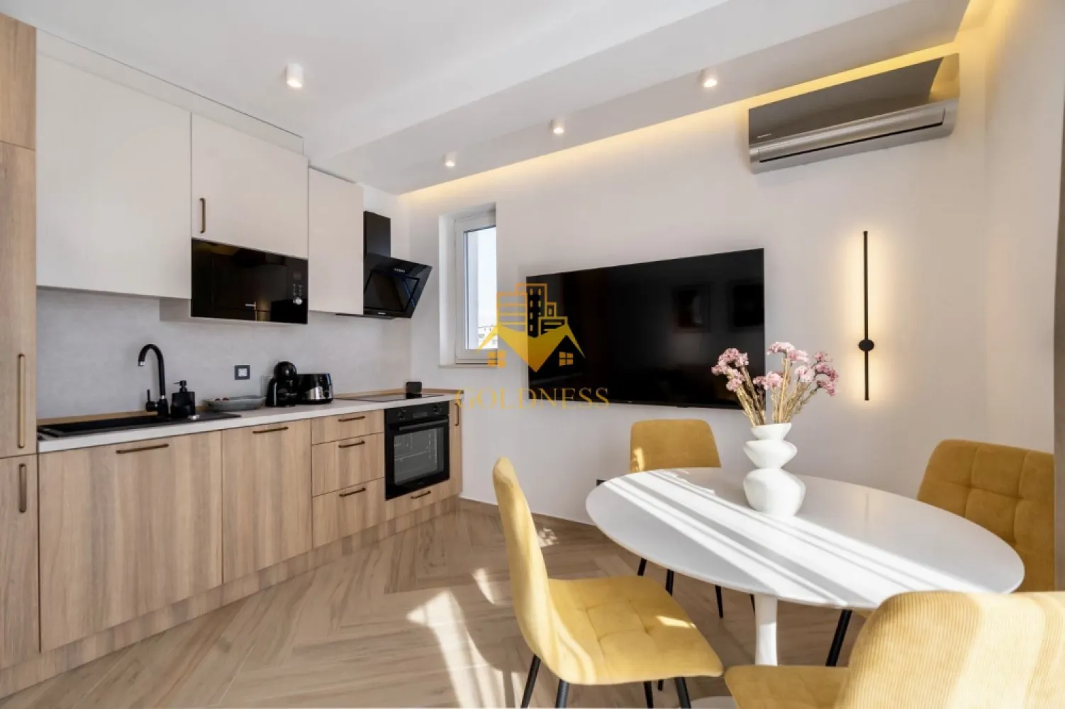 2 camere open space, Parcare, Premium, Terasa 150 mp, Intre Lacuri