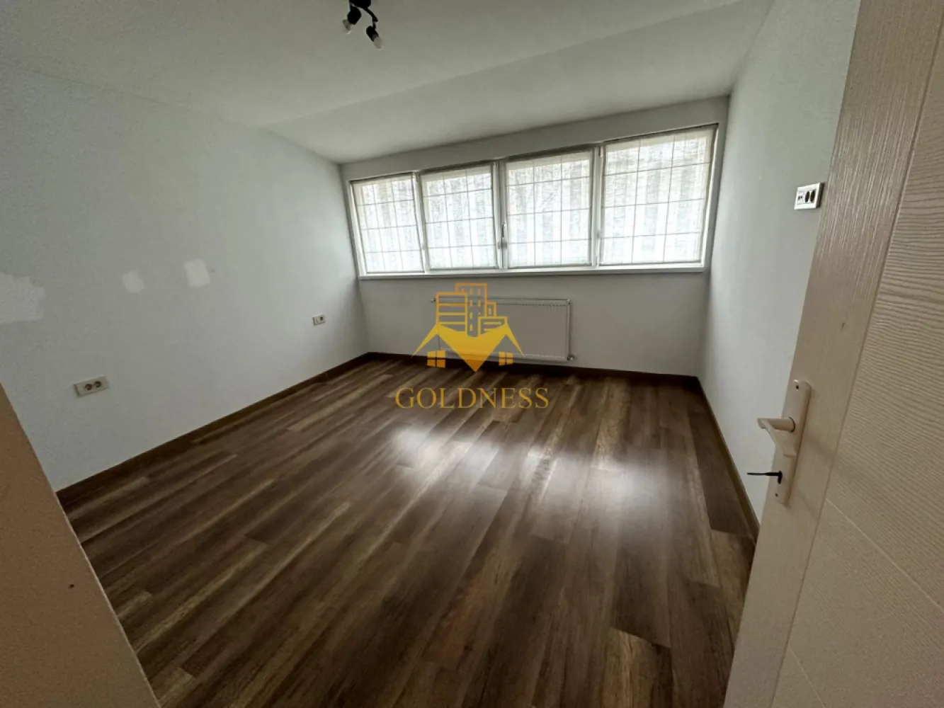 Casa 4 camere individuală, Curte, Parcare,Iris,Oașului, Lidl, REVO Gym