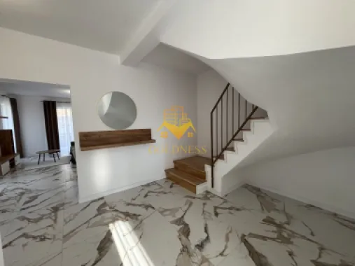 Duplex lux, de închiriat, 5 camere, parcare, curte, terasă,220mp teren