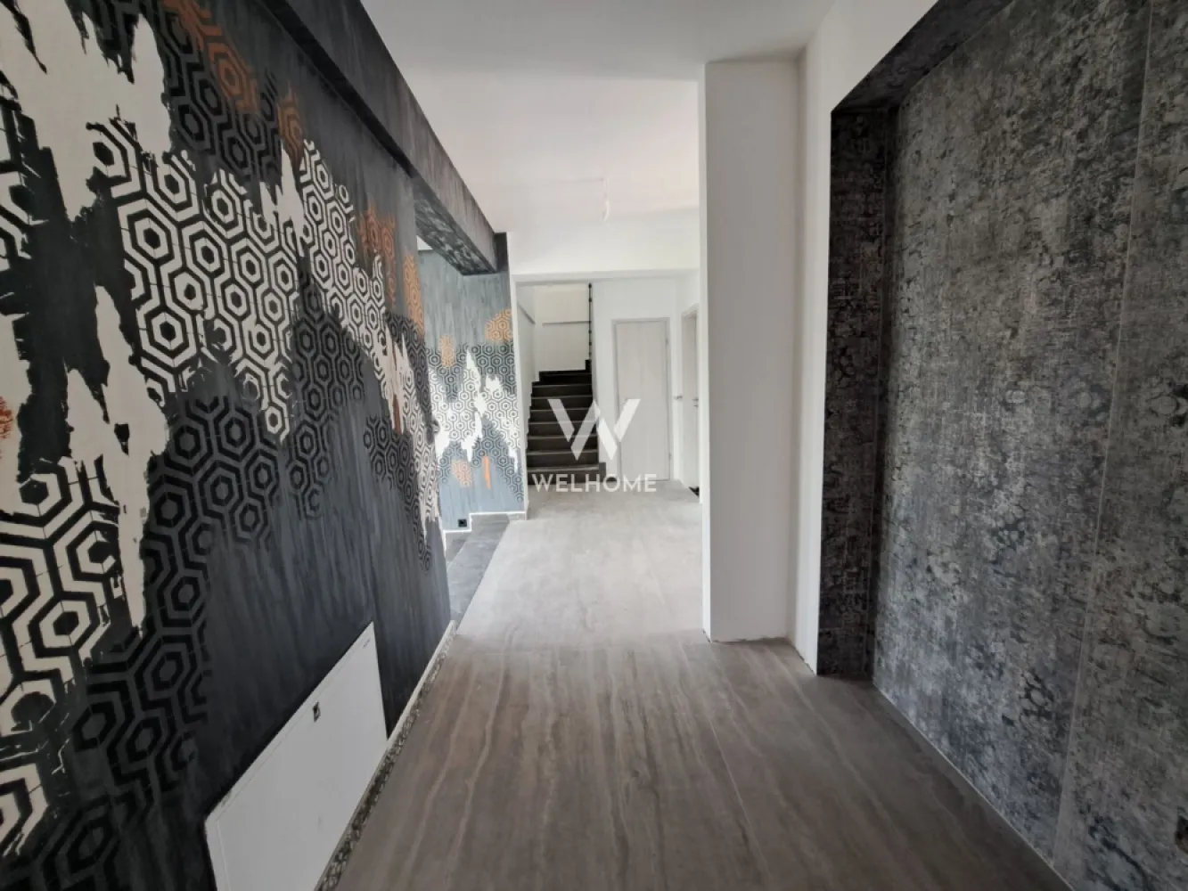 Vilă modernă premium cu piscină interioară, teren 1200 mp și panoramă