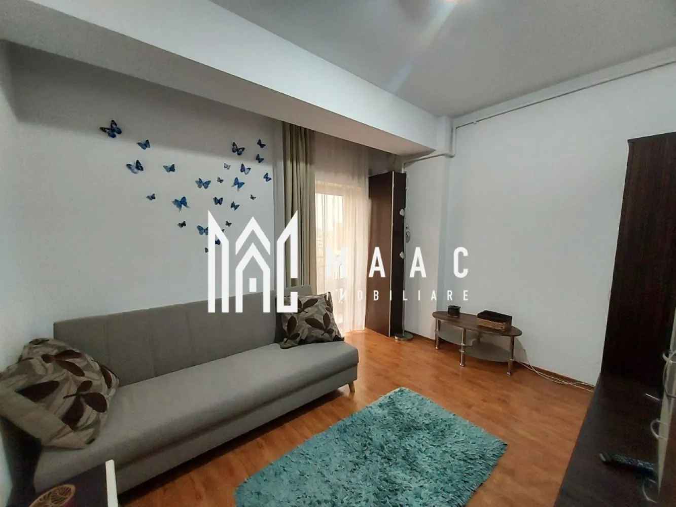 Apartament 2 camere | etal 2 | 50MPU | Turnisor - MAAC Imobiliare ofera spre inchiriere apartament cu 2 camere cu o suprafață utilă de 50 mp, mobilat și echipat complet in zona Turnisor. *PET FRIENDLY (in functie de dimensiunea animalului se rediscuta cuantumul garantiei). Compartimentarea: Living, bucataria, un dormitor spatios, baie, balcon. Apartamentul se preda mobilat, utilat. Avand o amplasare buna accesul se face foarte usor catre numeroase centre comerciale si centrul orasului. La inchiriere se achita o luna in avans + garantie in cuantumul unei chirii lunare. Pentru mai multe detalii, va rugam specificati telefonic: ID CP:2805607 }}