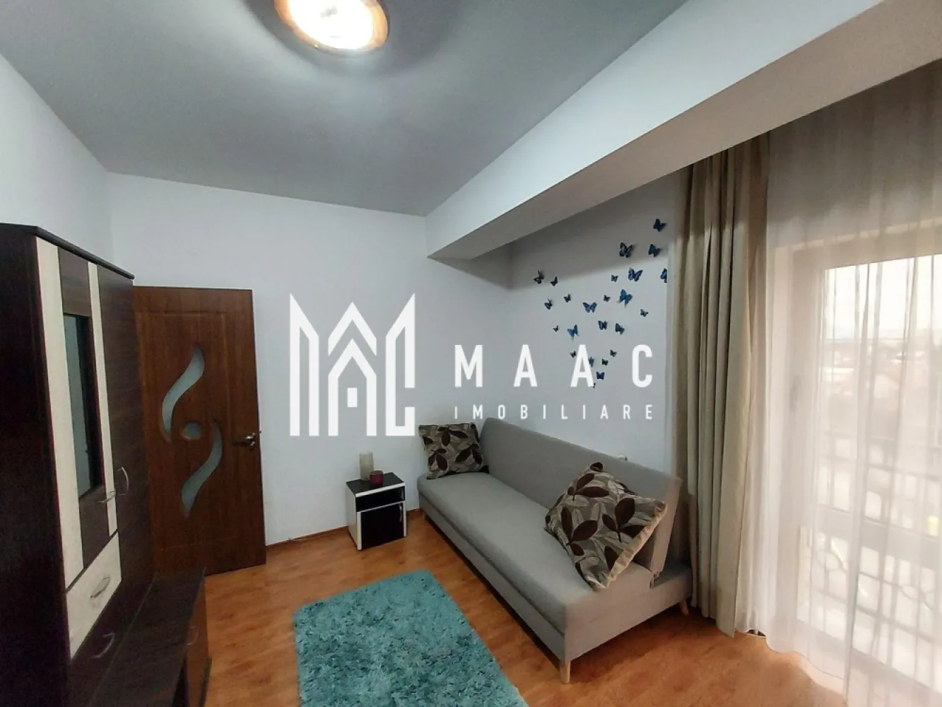 Apartament 2 camere | etal 2 | 50MPU | Turnisor - MAAC Imobiliare ofera spre inchiriere apartament cu 2 camere cu o suprafață utilă de 50 mp, mobilat și echipat complet in zona Turnisor. *PET FRIENDLY (in functie de dimensiunea animalului se rediscuta cuantumul garantiei). Compartimentarea: Living, bucataria, un dormitor spatios, baie, balcon. Apartamentul se preda mobilat, utilat. Avand o amplasare buna accesul se face foarte usor catre numeroase centre comerciale si centrul orasului. La inchiriere se achita o luna in avans + garantie in cuantumul unei chirii lunare. Pentru mai multe detalii, va rugam specificati telefonic: ID CP:2805607 }}