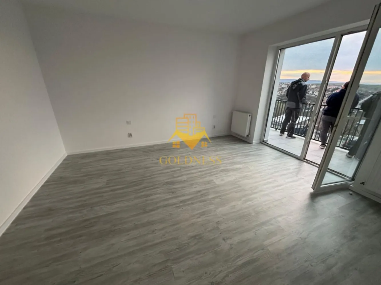 Casa moderna, prima inchiriere, 600 mp teren, curte, parcare, Dezmir