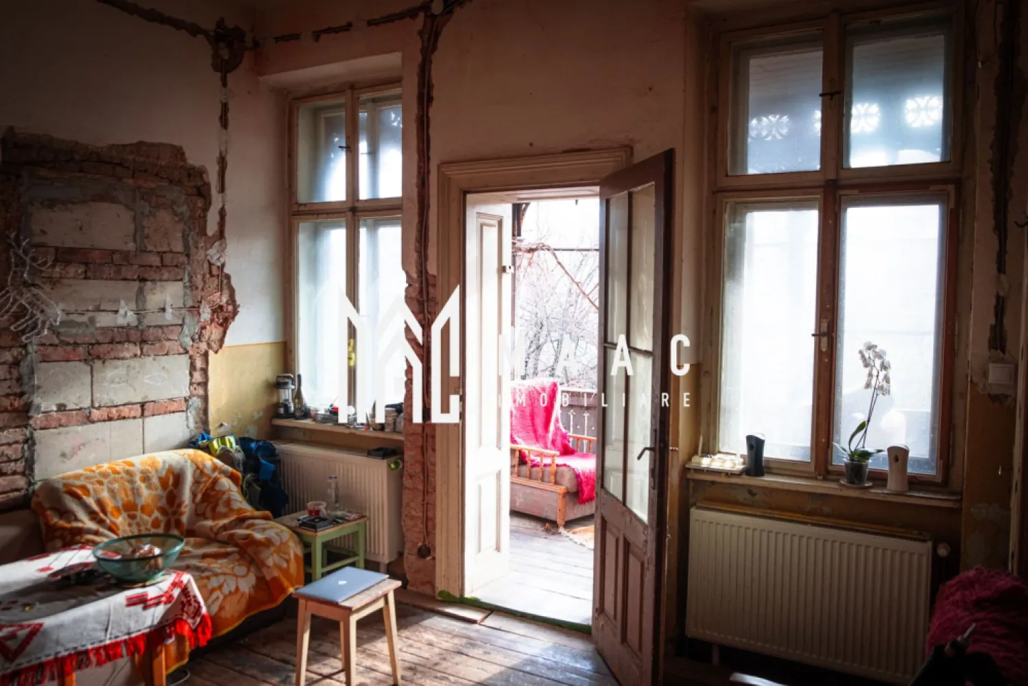 Apartament la Vila | 3 Camere | 150MPU | Parcare privata