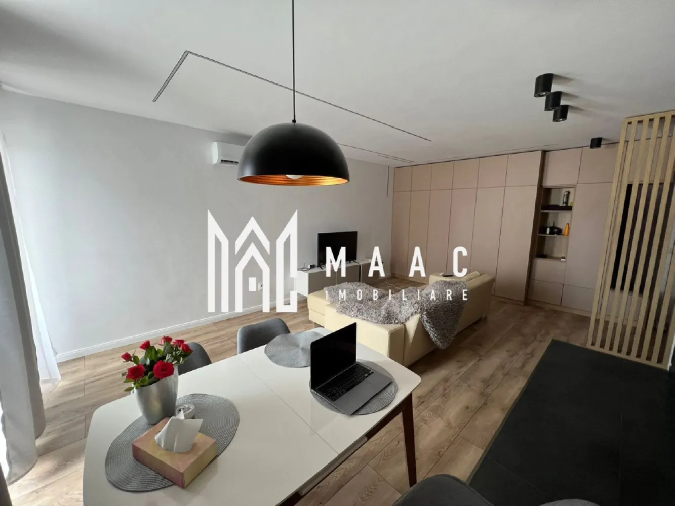 Apartament 2 camere | Garaj | Balcon | Lift | Central