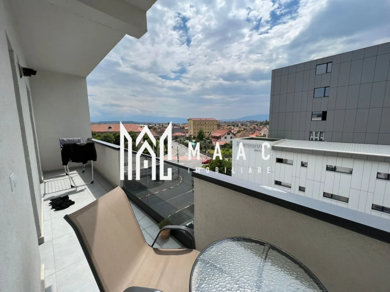 Apartament 2 camere | Garaj | Balcon | Lift | Central
