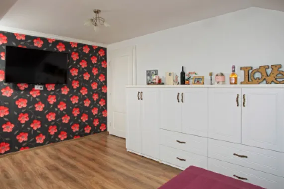 Vilă P+M, Clujului, 190 mp, teren 520 mp, singur în curte. 225 000 E