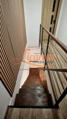 COMISION 0. Corp de casa,Carpatilor intrare in Racadau,P+E,4 camere.