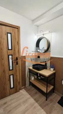 COMISION 0. Corp de casa,Carpatilor intrare in Racadau,P+E,4 camere.