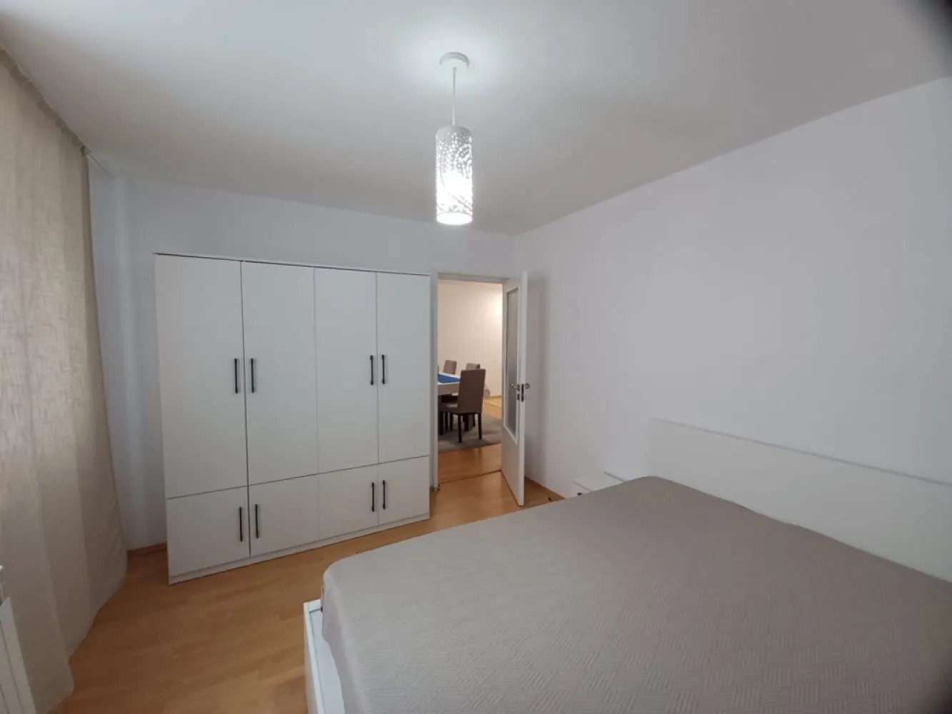 Chirie, 2 dormitoare, str. Sovata. 400 E/lună negociabil. Comision 0.