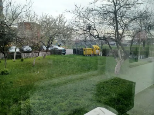 Chirie, 2 dormitoare, str. Sovata. 400 E/lună negociabil. Comision 0.