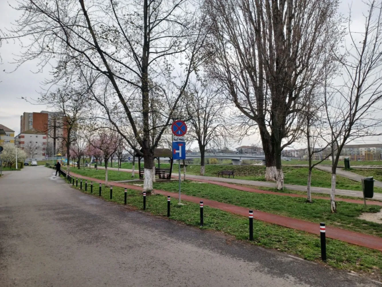 Chirie, 2 dormitoare, str. Sovata. 400 E/lună negociabil. Comision 0.