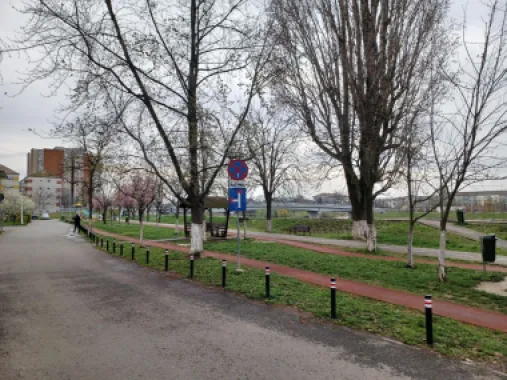 Chirie, 2 dormitoare, str. Sovata. 400 E/lună negociabil. Comision 0.