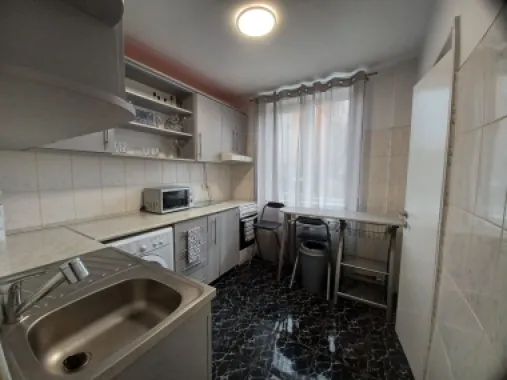 Chirie, 2 dormitoare, str. Sovata. 400 E/lună negociabil. Comision 0.