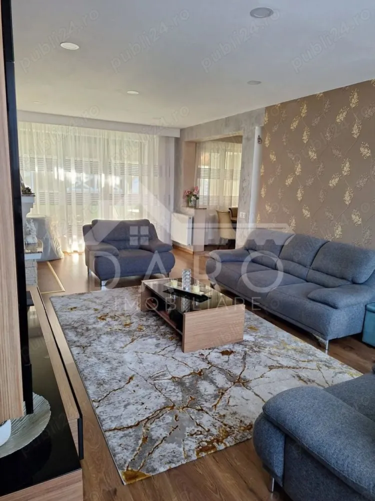 Casa de inchiriat in localitattea Corunca - 🏡 Casă de închiriat în Corunca | Confort, spațiu și liniște Oferim spre închiriere o casă situată în Corunca, într-o zonă liniștită și plăcută, ideală pentru o familie care își dorește confort, intimitate și spațiu generos. 📐 Suprafață utilă: 128 mp 🔹 Compartimentare: Parter: ✔ living spațios ✔ bucătărie complet mobilată și utilată ✔ baie ✔ cămară Etaj: ✔ 3 dormitoare ✔ baie mare 🏠 Casa este complet mobilată și utilată, pregătită pentru mutare imediată. 🌿 Exteriorul proprietății oferă: ✔ curte proprie ✔ terasă ✔ spațiu pentru grătar ✔ parcare pentru 2–3 mașini 💶 Preț chirie: 900 euro/lună 📞 Pentru detalii și programarea unei vizionări, sunați la: 0749 535 729 }}